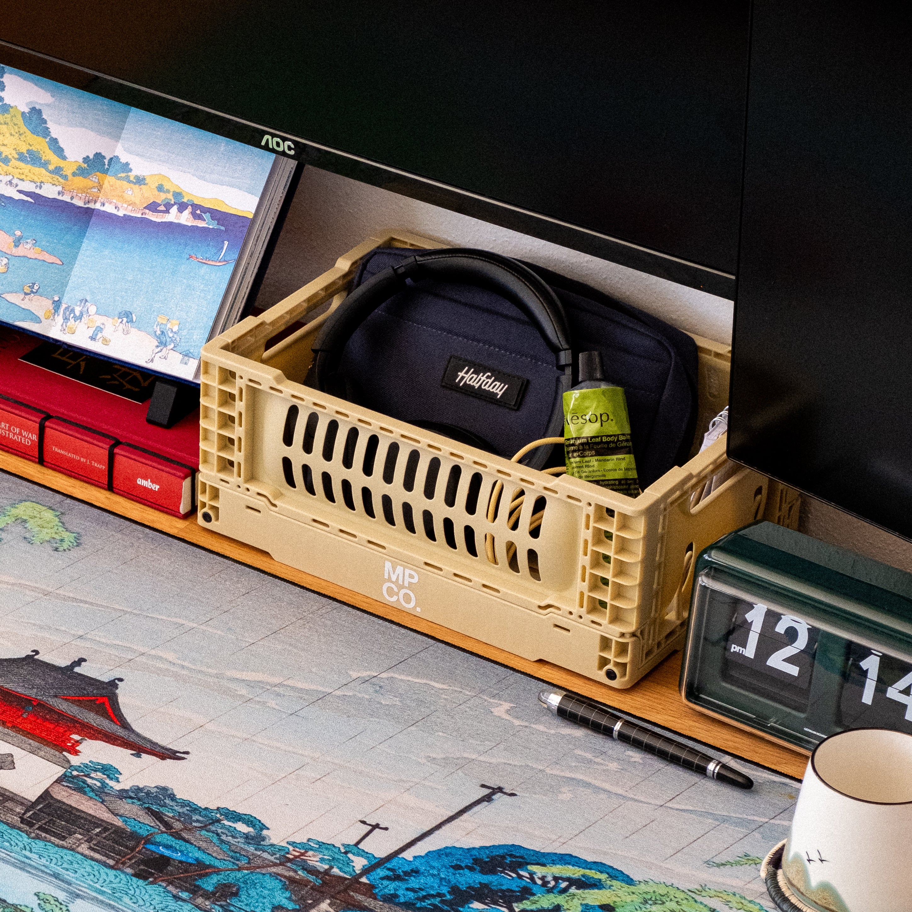 MPCO Foldable Desk Crate