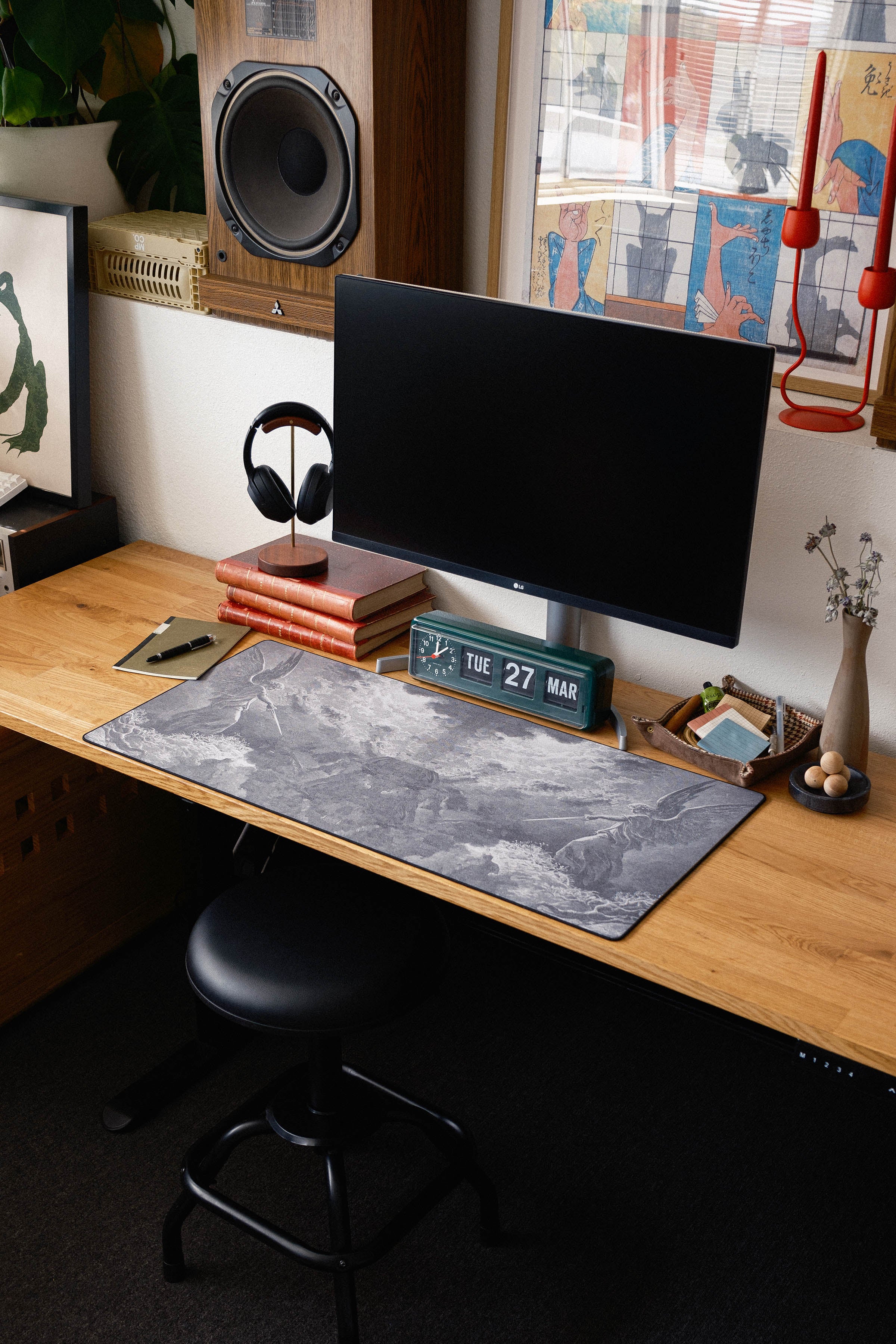 An Angel Appears - The Mousepad Company