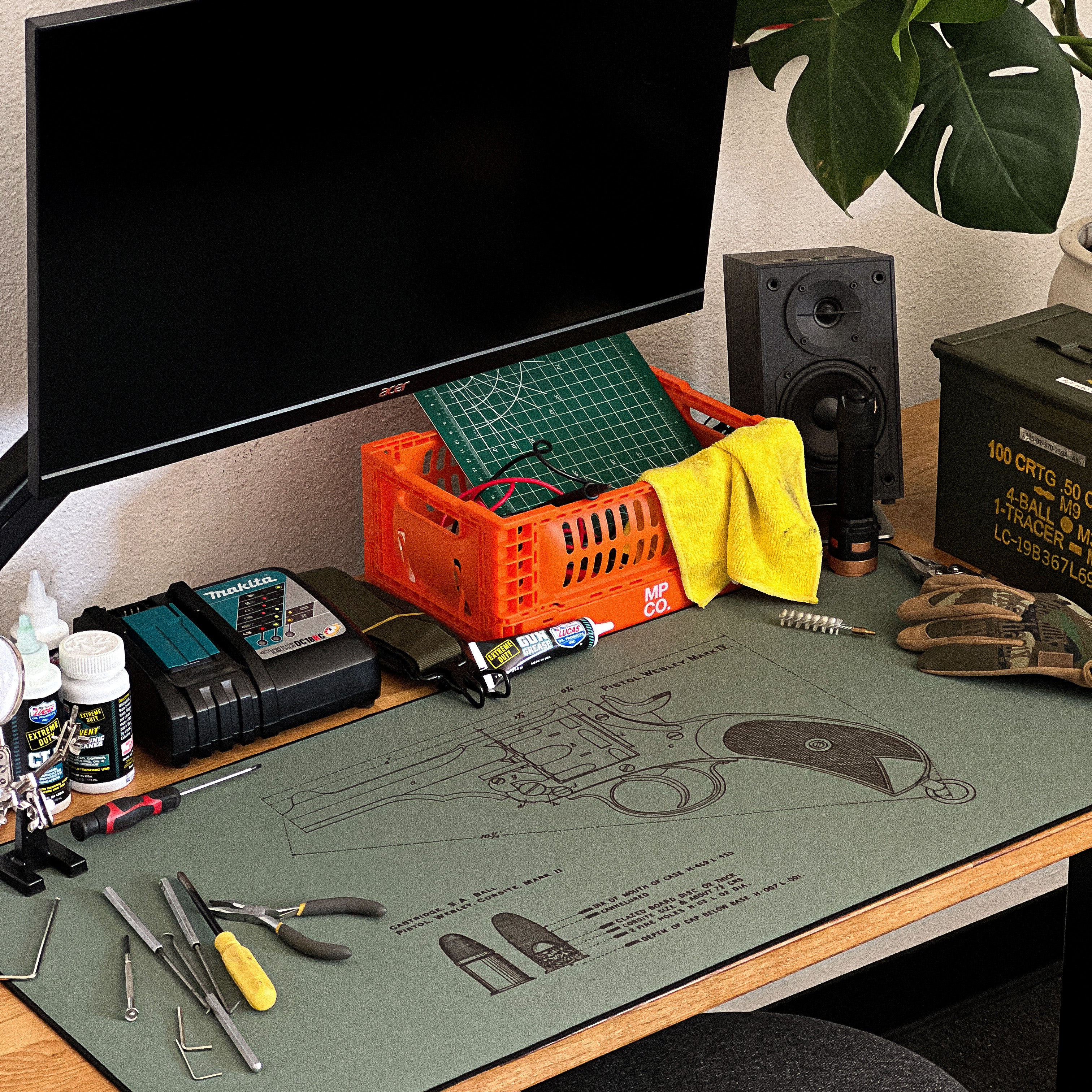 PISTOL, WEBLY, MARK IV - The Mousepad Company