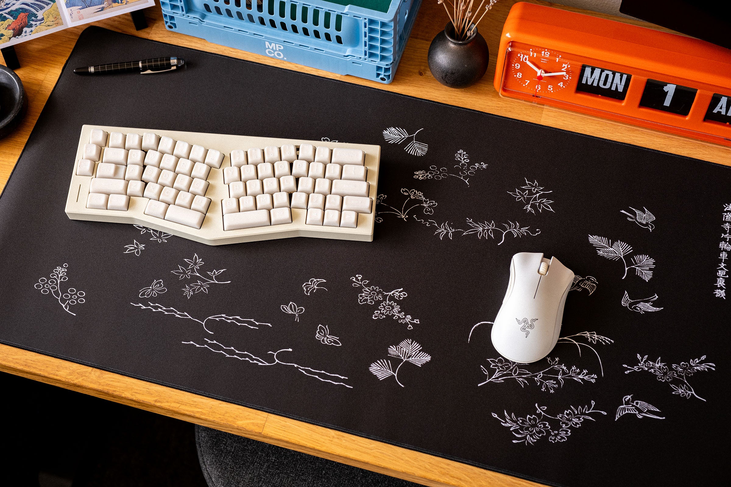 Yatsuo 1 by Taguchi Tomoki