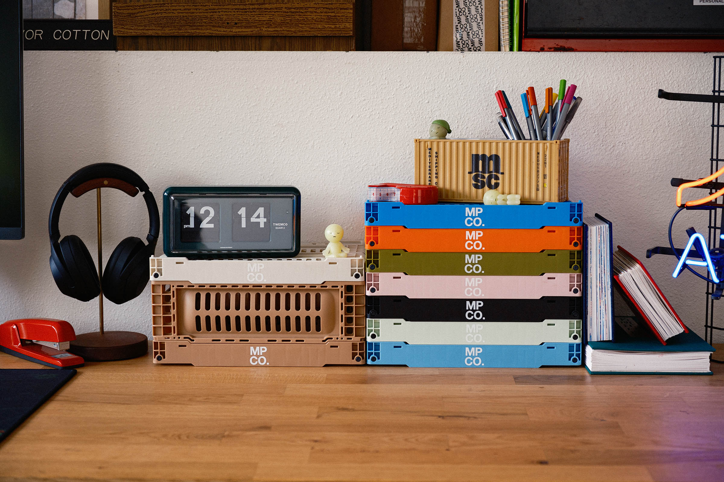 MPCO Foldable Desk Crate