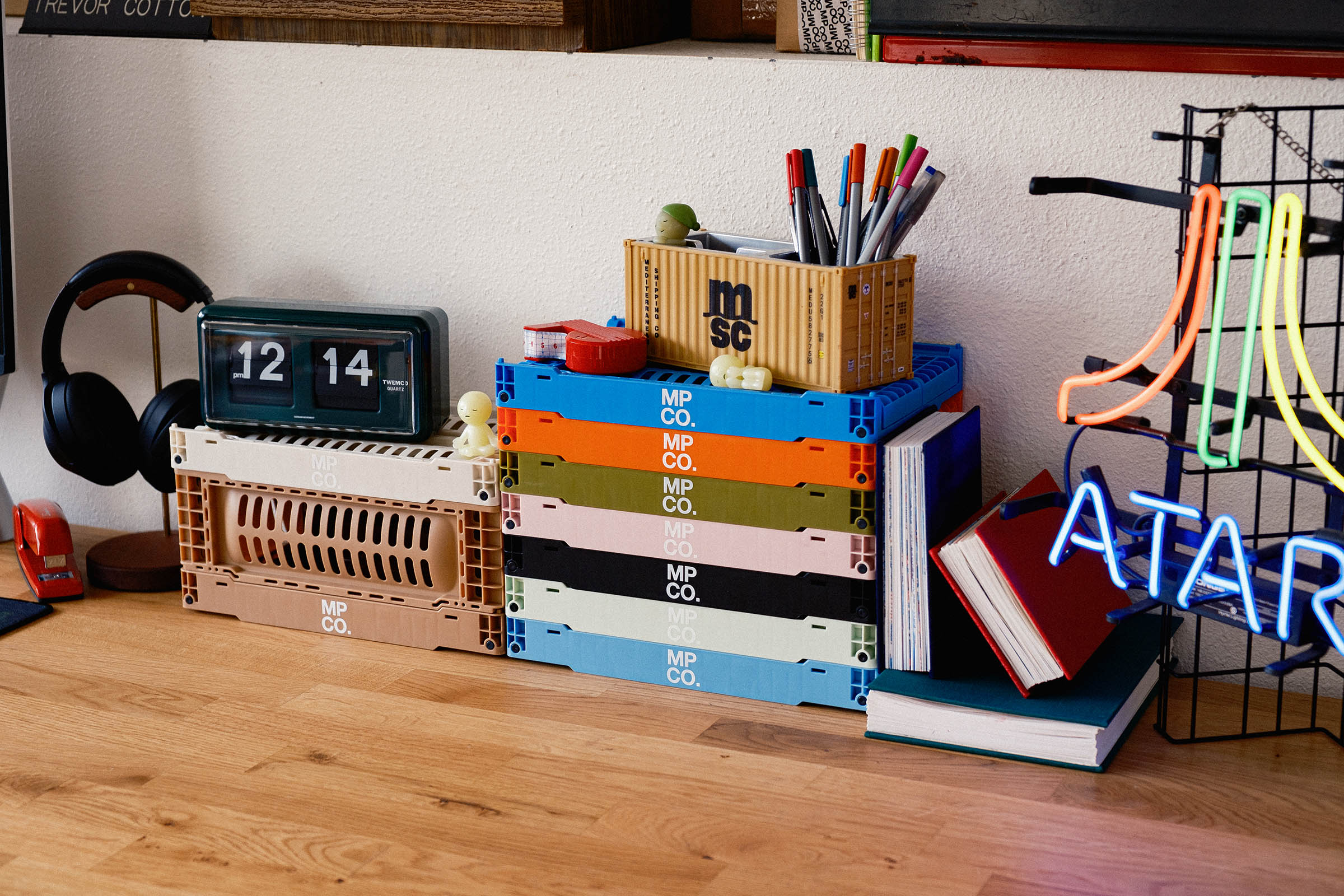 MPCO Foldable Desk Crate