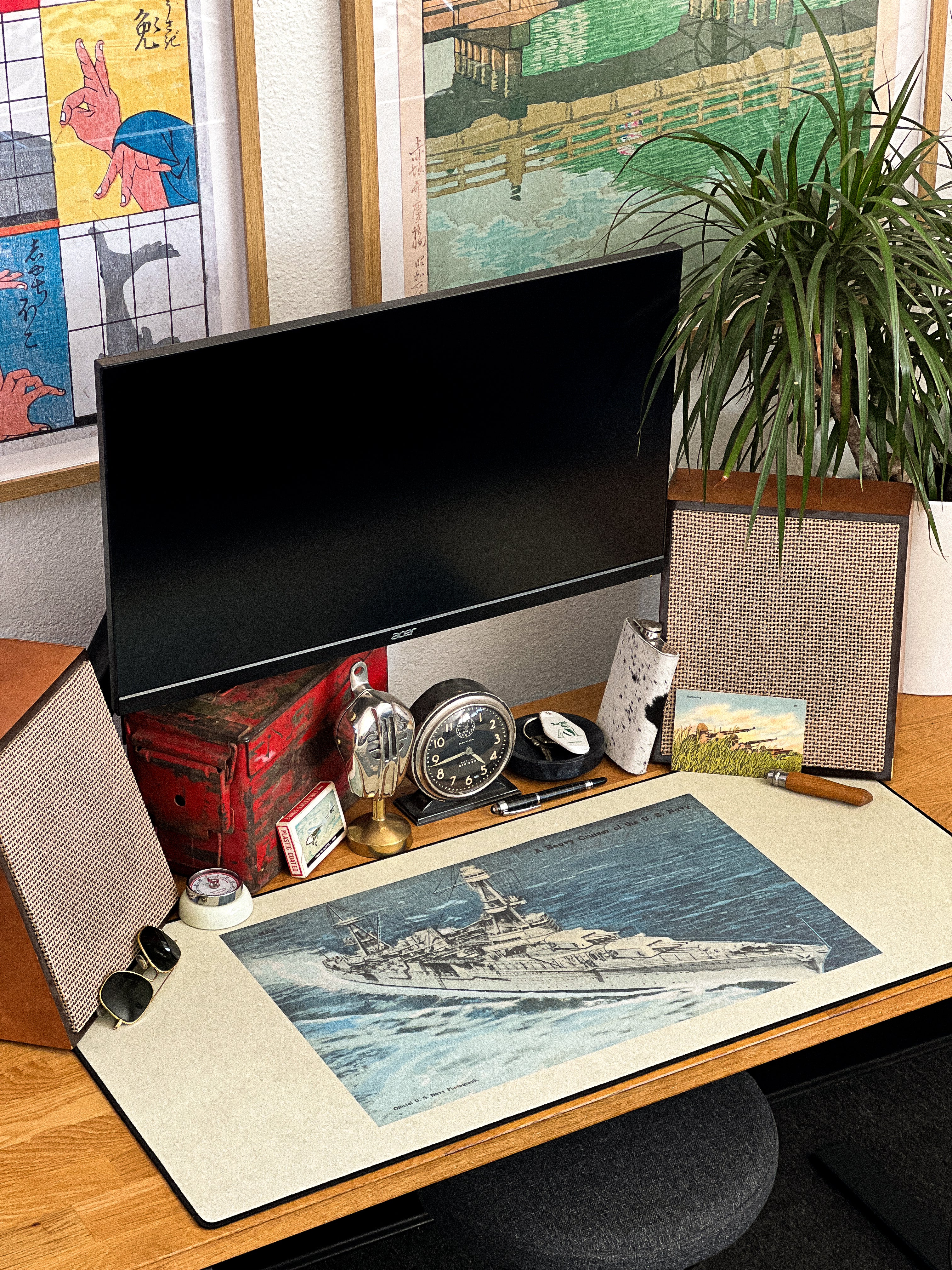 A Heavy Cruiser Of The US Navy - The Mousepad Company