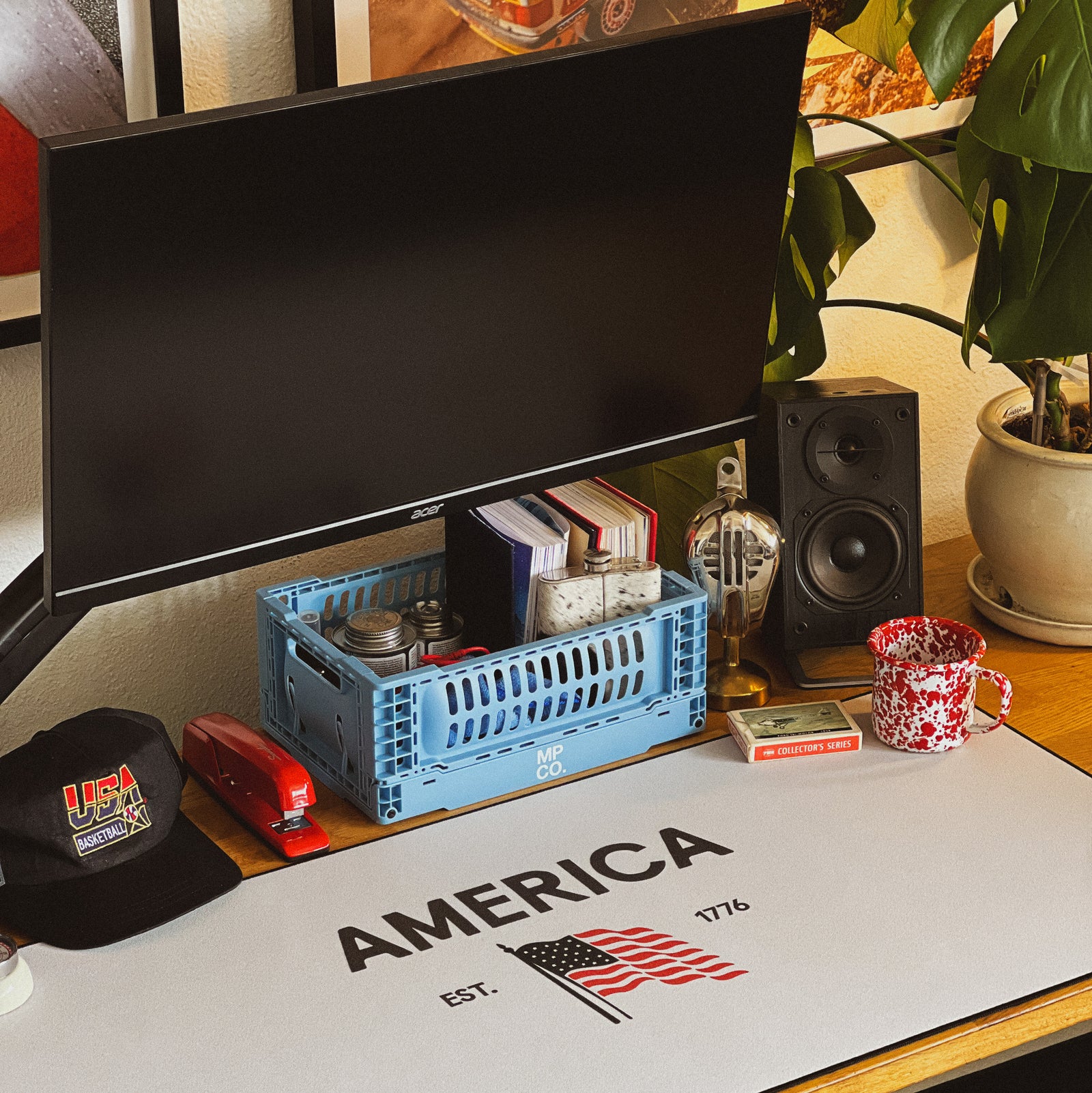 America 1776 - Original desk setup