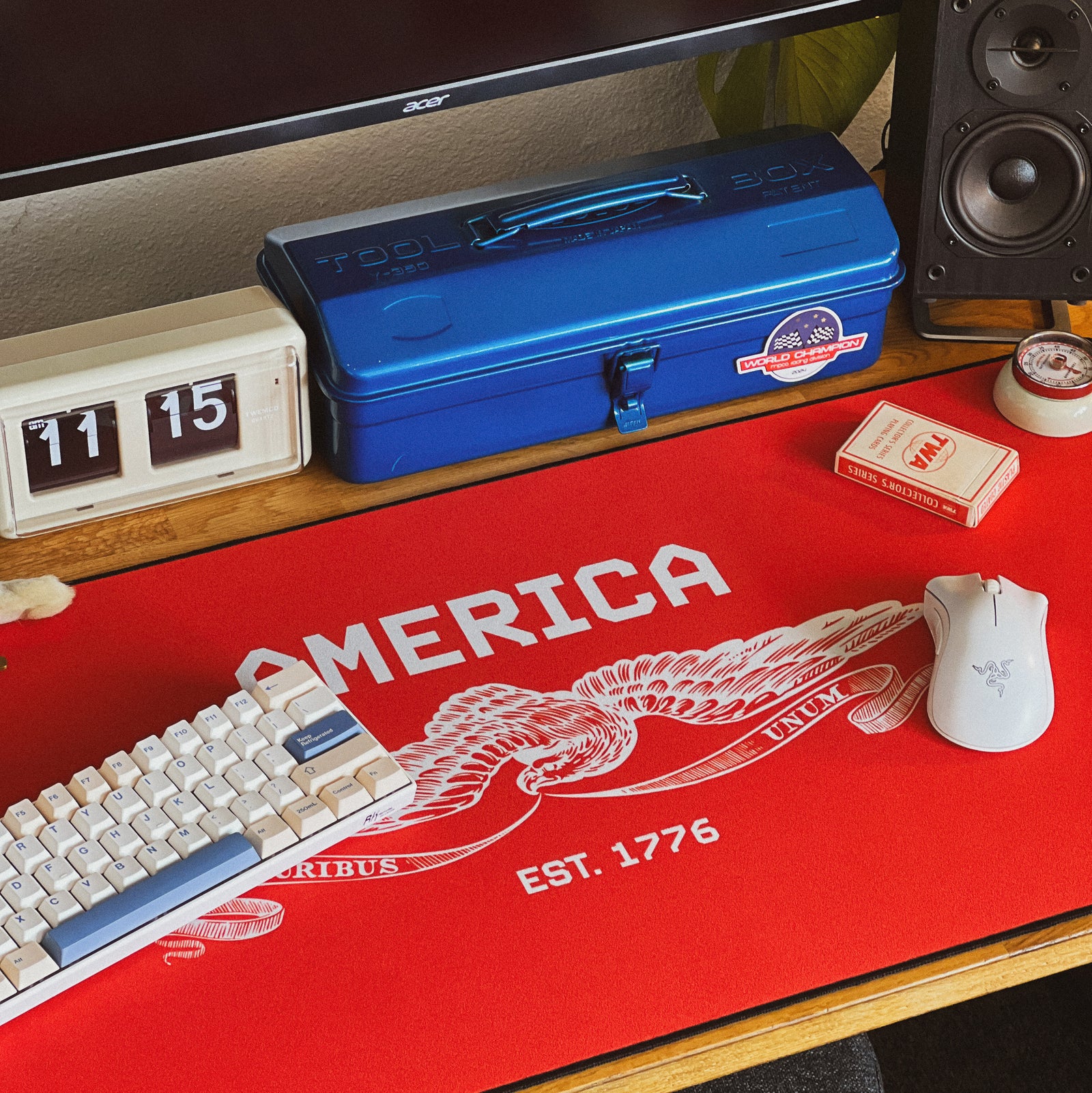 American Spirit - Red desk setup