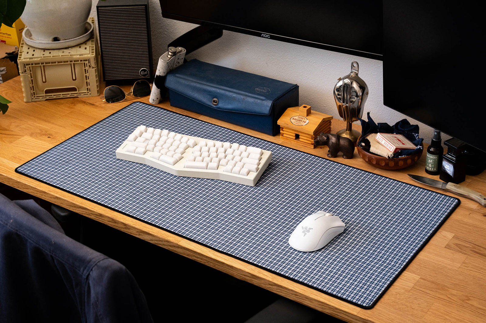 Blue Tartan - Blue desk setup