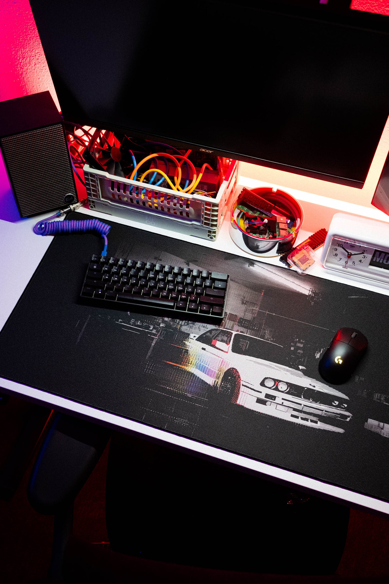 BMW Garage - Original desk setup