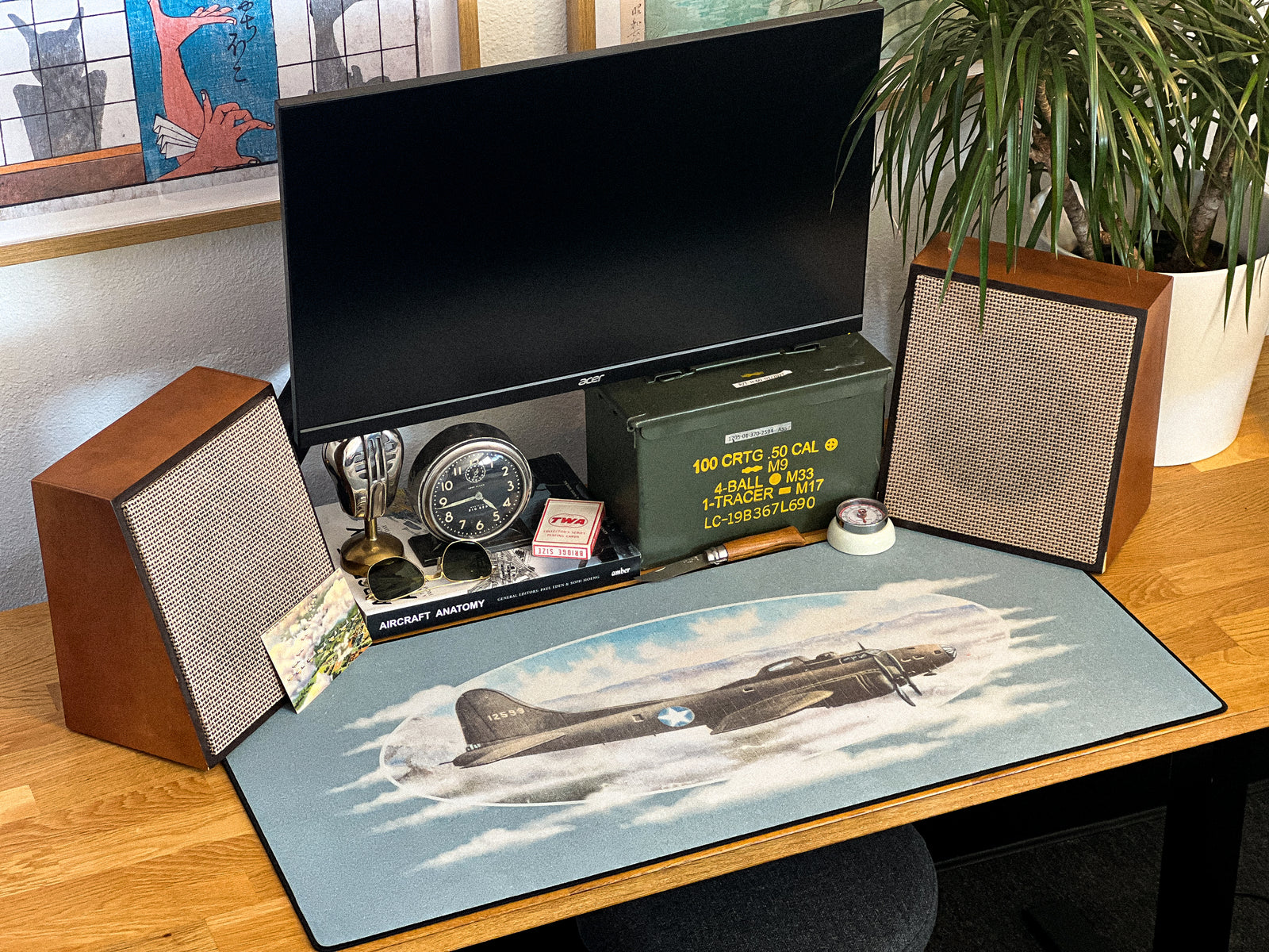 Boeing - Original desk setup