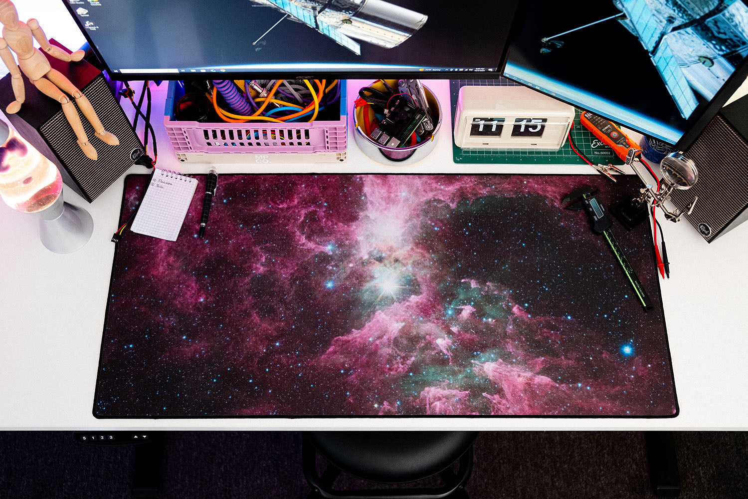 Carina Nebula - Original desk setup
