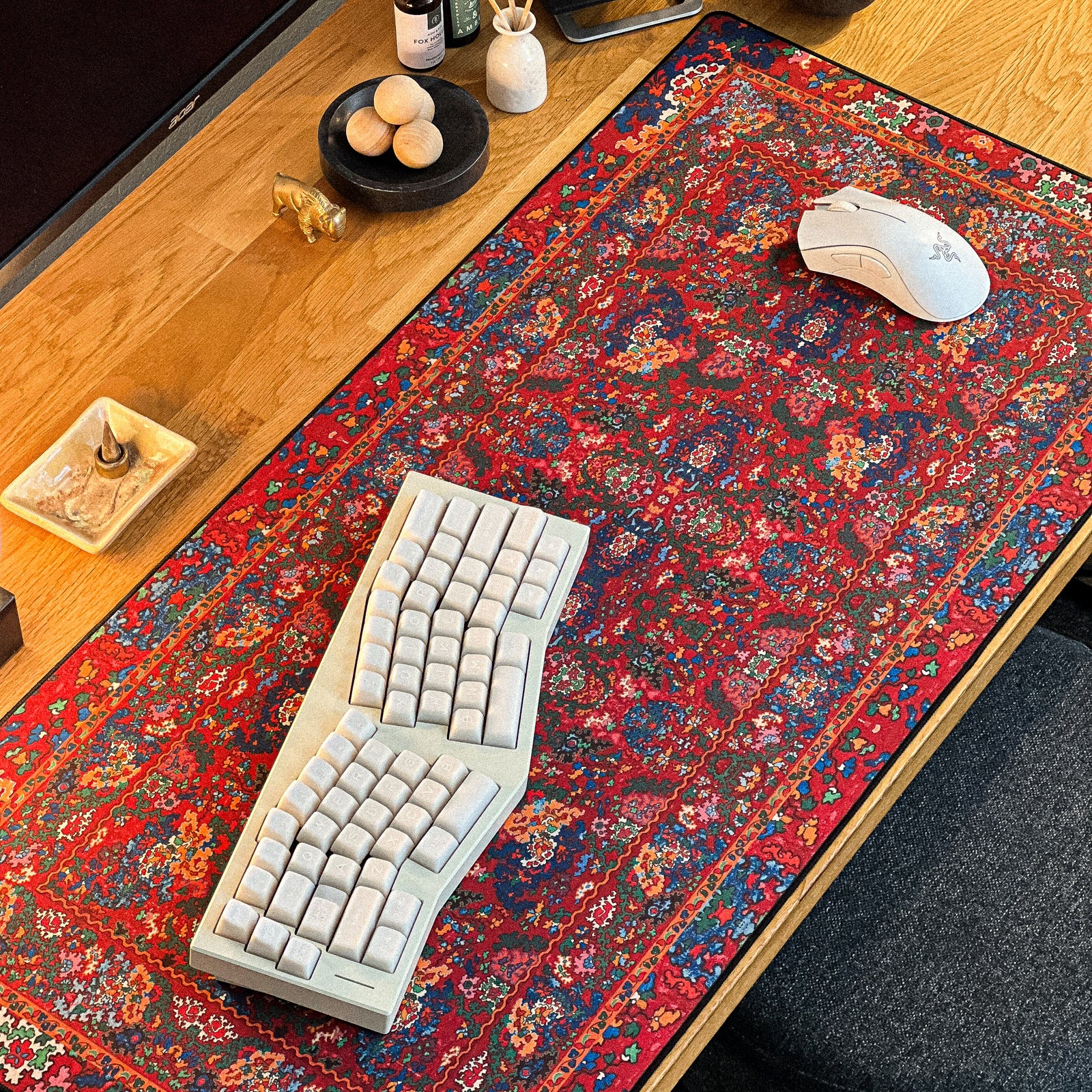 Cobalt and Clover - Red/Blue desk setup