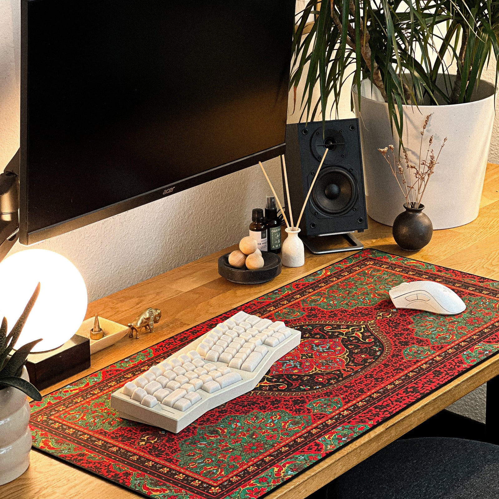 Crimson Lotus - Red/Amber desk setup