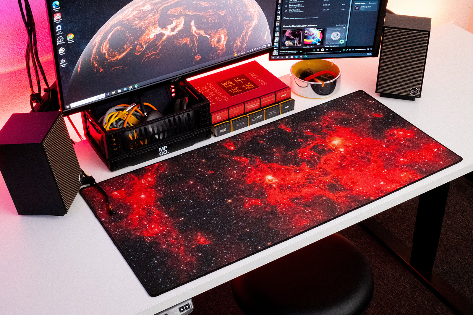 Dragonfish Nebula - Original desk setup