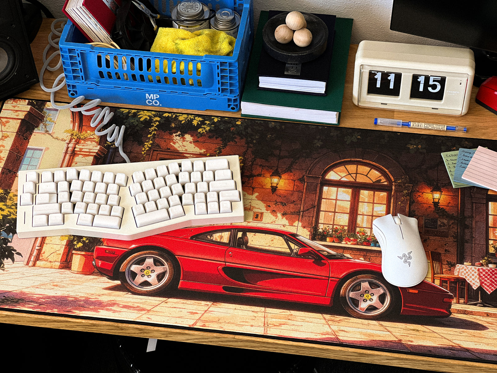 Fabio’s Ferrari - Original desk setup