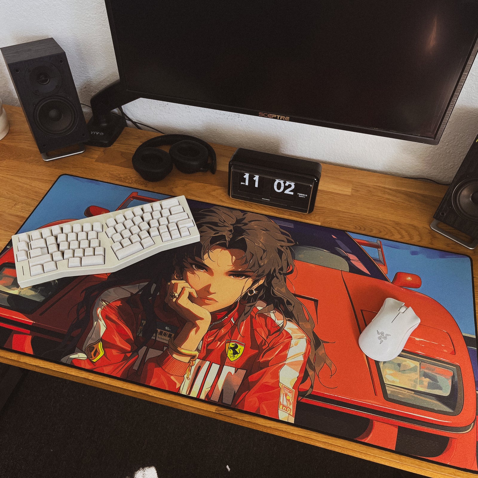 Faye's Ferrari - Original desk setup