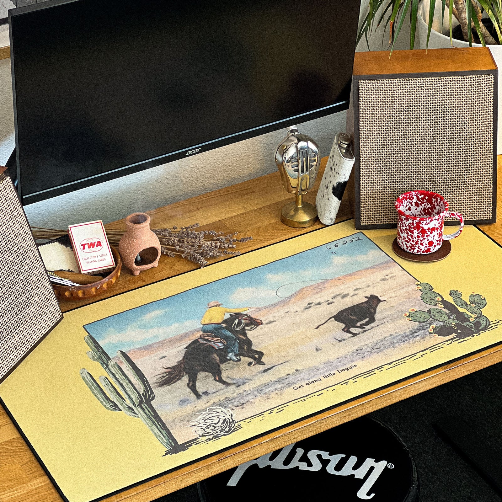 Get Along Lil Doggie - Original desk setup