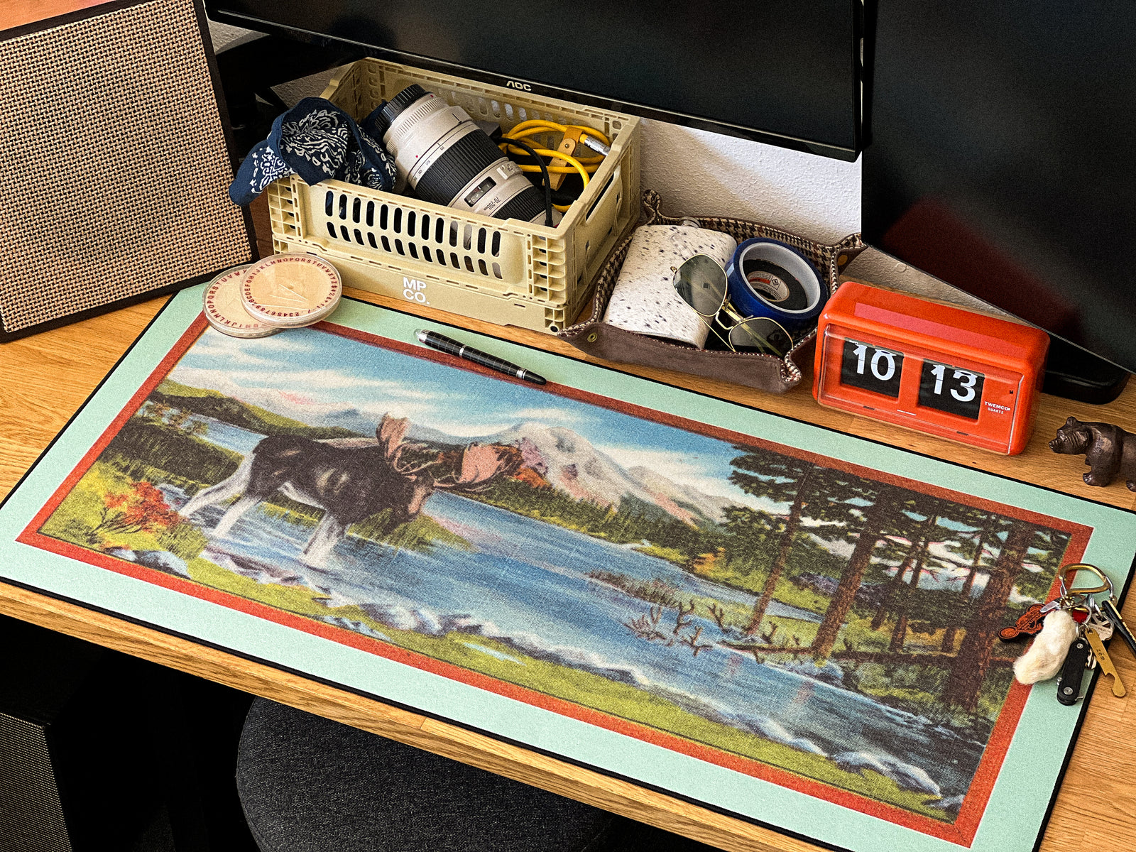 Glacier Moose - Original desk setup
