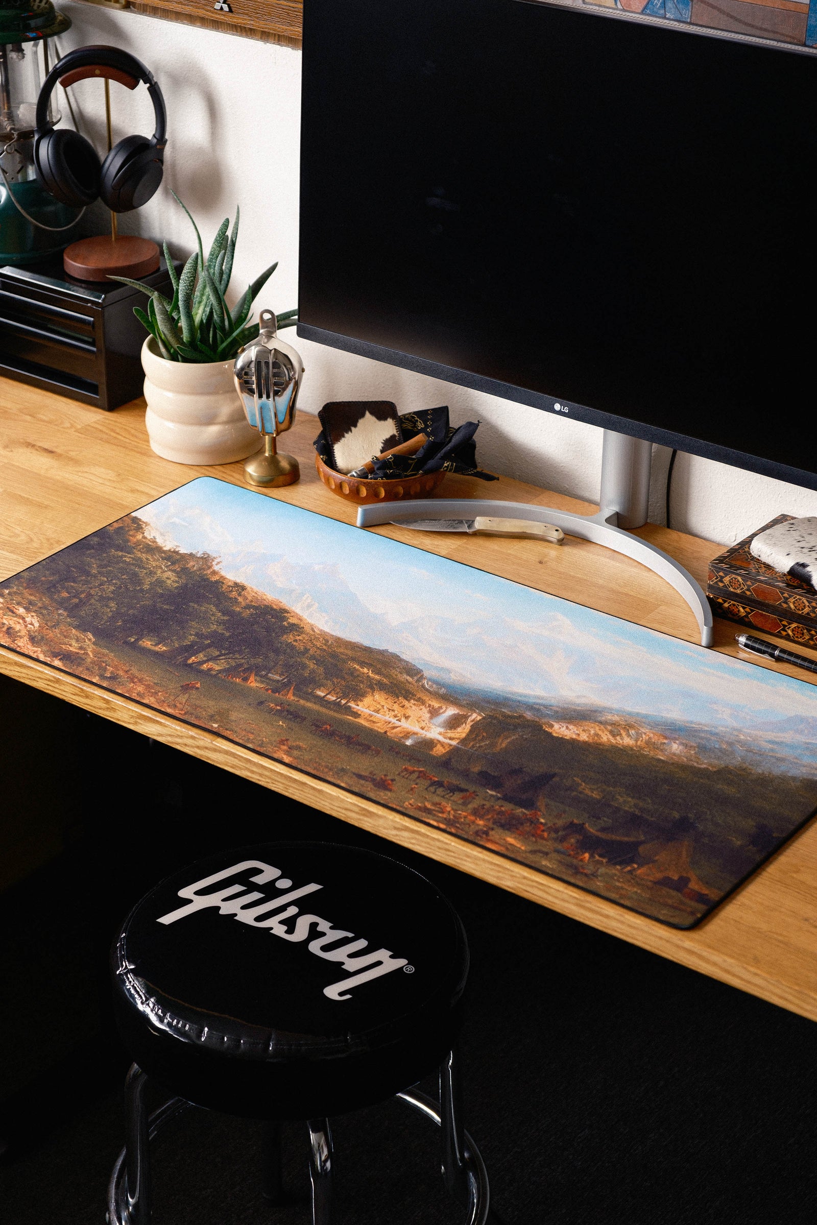Lander's Peak - Original desk setup