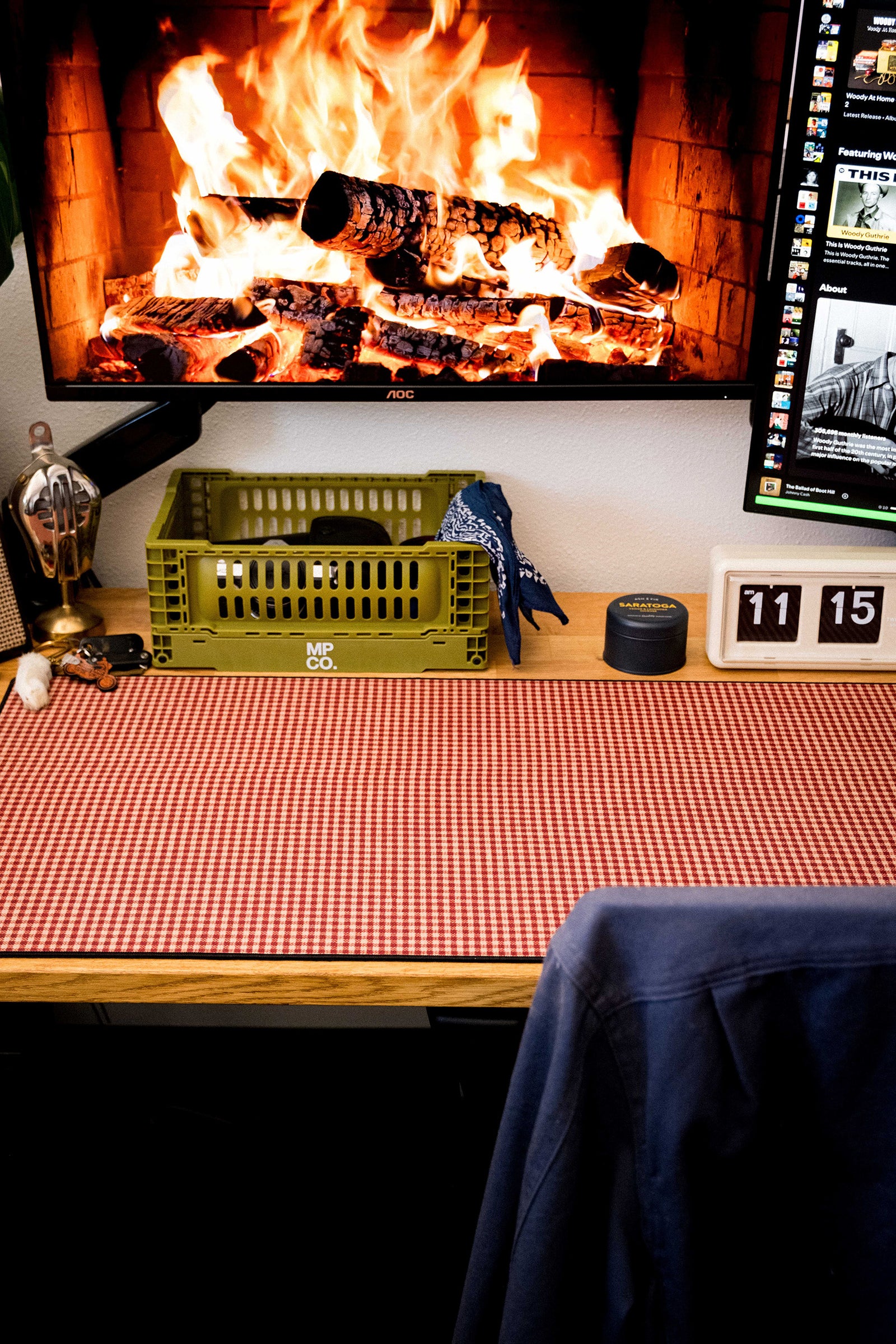Rust Shepherd's Check - Rust desk setup