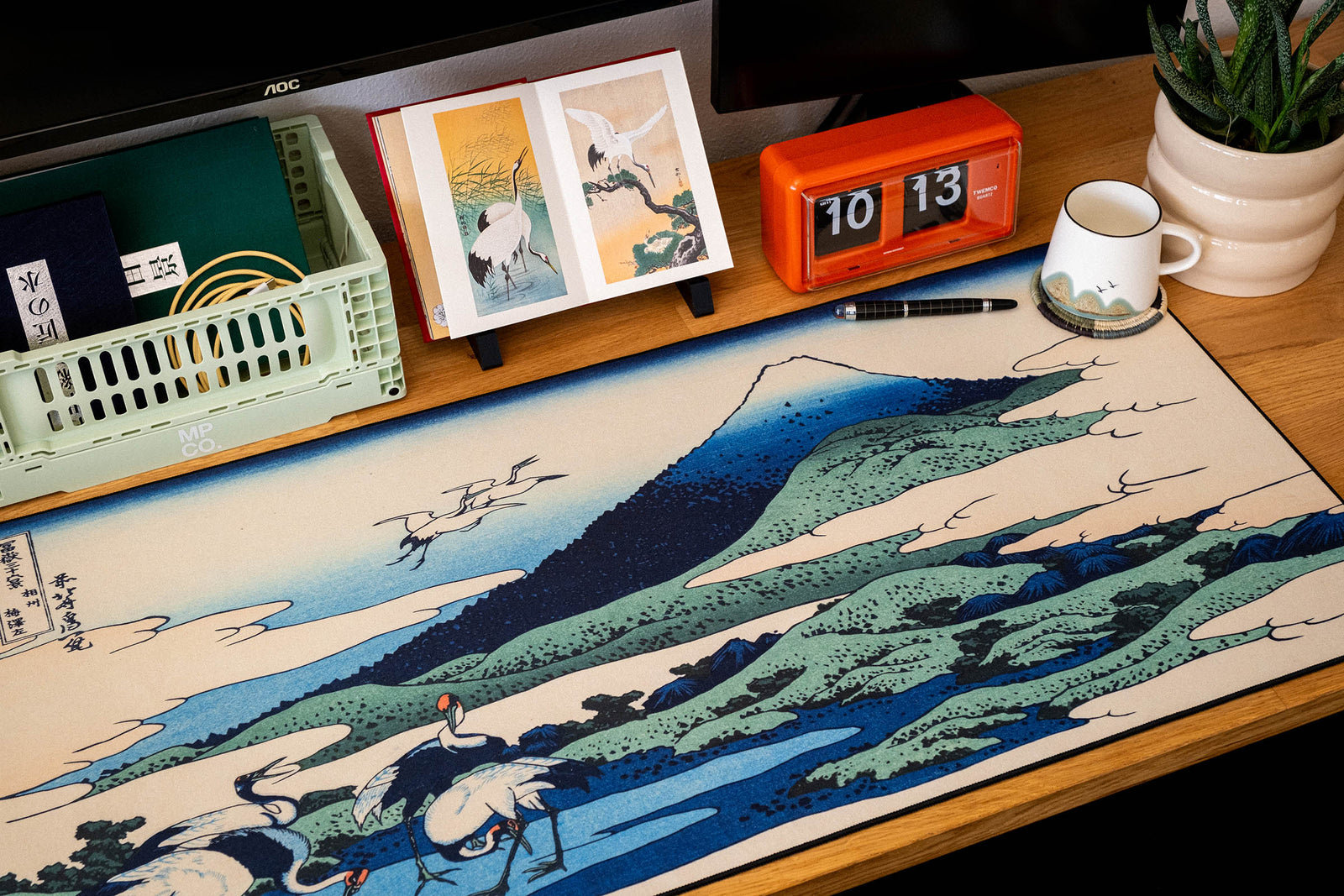 Sagami Province, by Hokusai - Original desk setup
