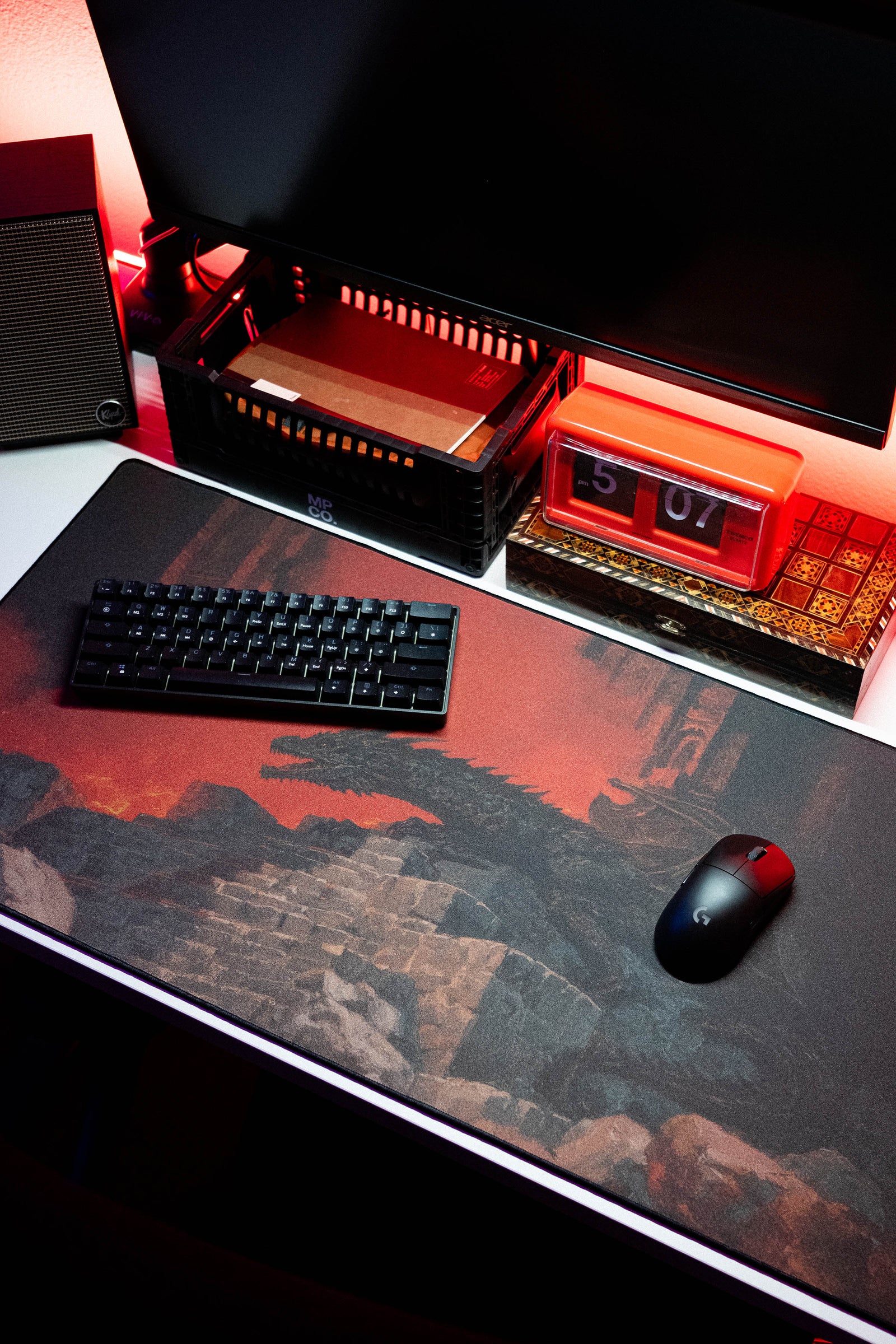 Scarlet Power - Original desk setup