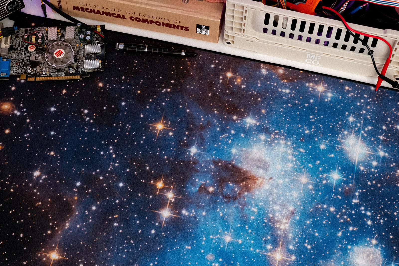 The Blue Stellar Nursery LH 95 - Original desk setup