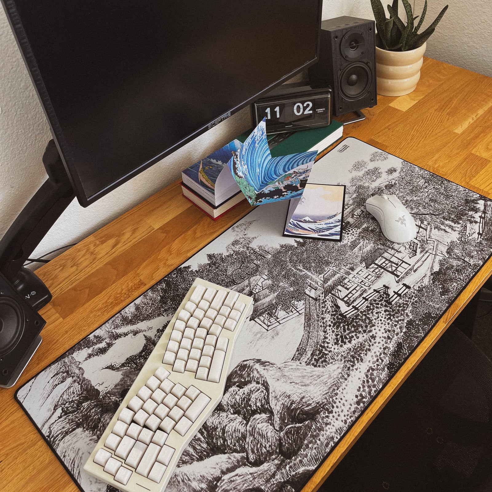 Whiling Away the Summer, by Wu Li (White/Black) - Original desk setup